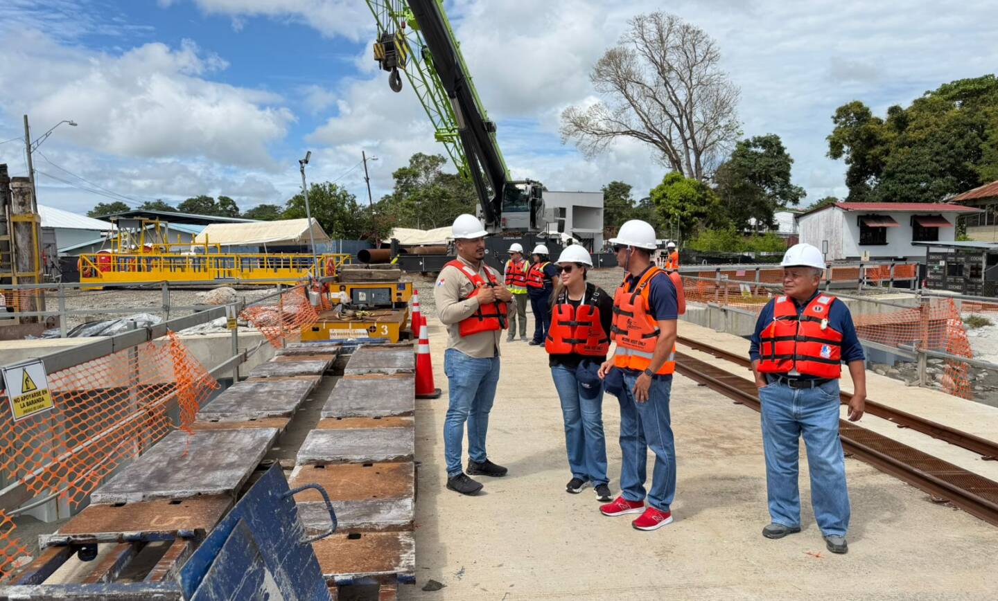 OFICIALIZAN EN CHIRIQUÍ CONSULTORÍA DEL BID AL MUELLE MULTIPROPÓSITO DE PUERTO ARMUELLES