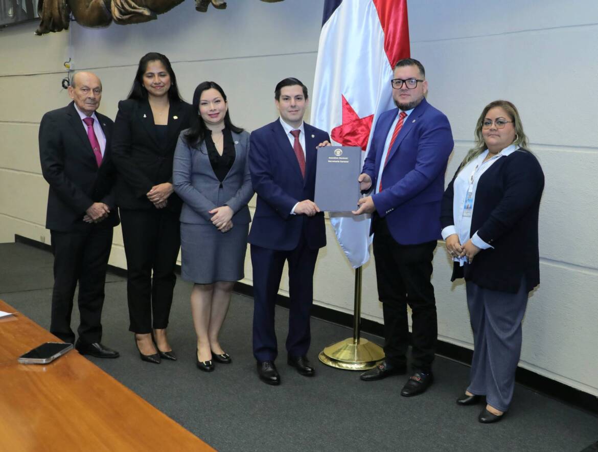 PANAMA-APRUEBA-ADHESION-AL-CONVENIO-HIDROGRAFICO-INTERNACIONAL-1-1-scaled.jpg