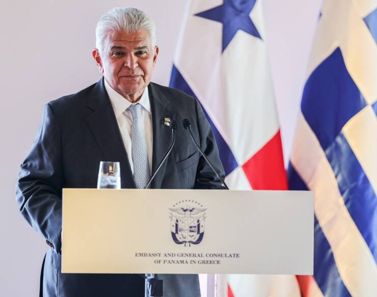 PRESIDENTE MULINO SE REÚNE CON ARMADORES GRIEGOS PARA IMPULSAR LAS VENTAJAS QUE OFRECE EL REGISTRO DE NAVES DE PANAMÁ