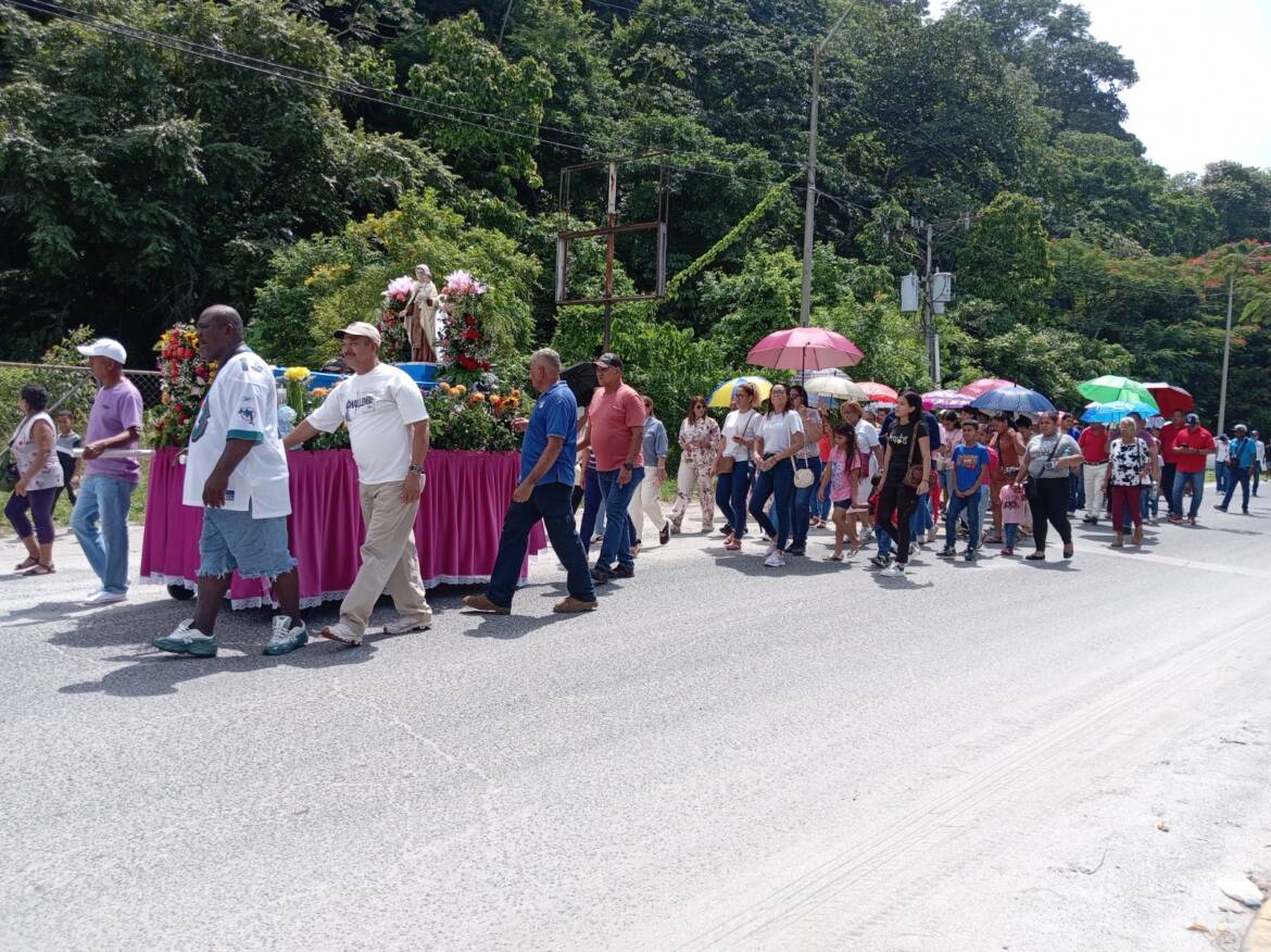 PESCADORES-CELEBRAN-SU-DIA-5.jpeg