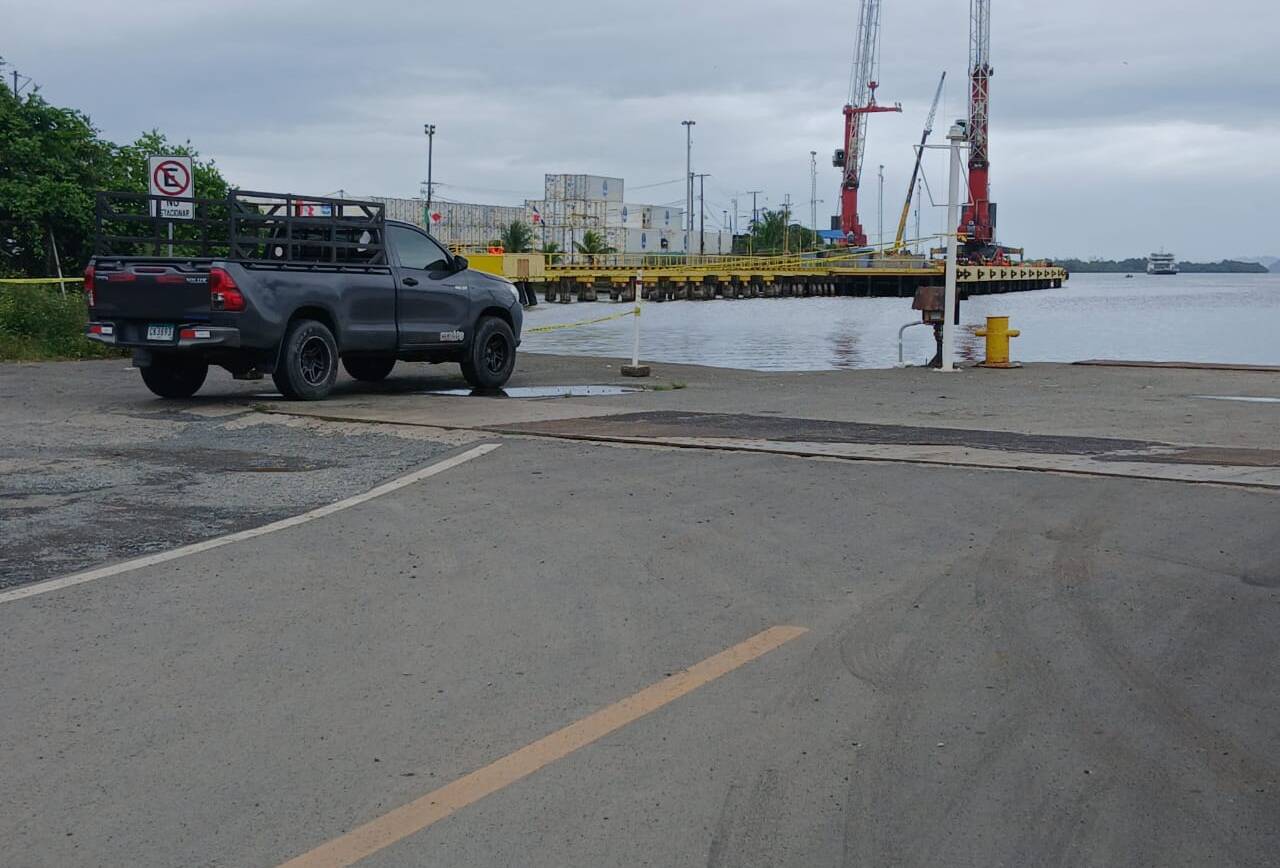 CONCEJALES DE ALMIRANTE RESPALDAN POR UNANIMIDAD LA RECONSTRUCCIÓN DEL MUELLE FISCAL DE ALMIRANTE, BOCAS DEL TORO